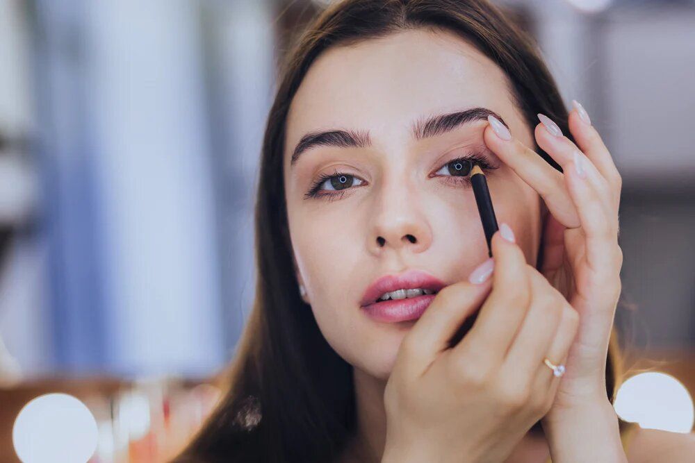 10 Tips To Create The Perfect No-Makeup Makeup Look