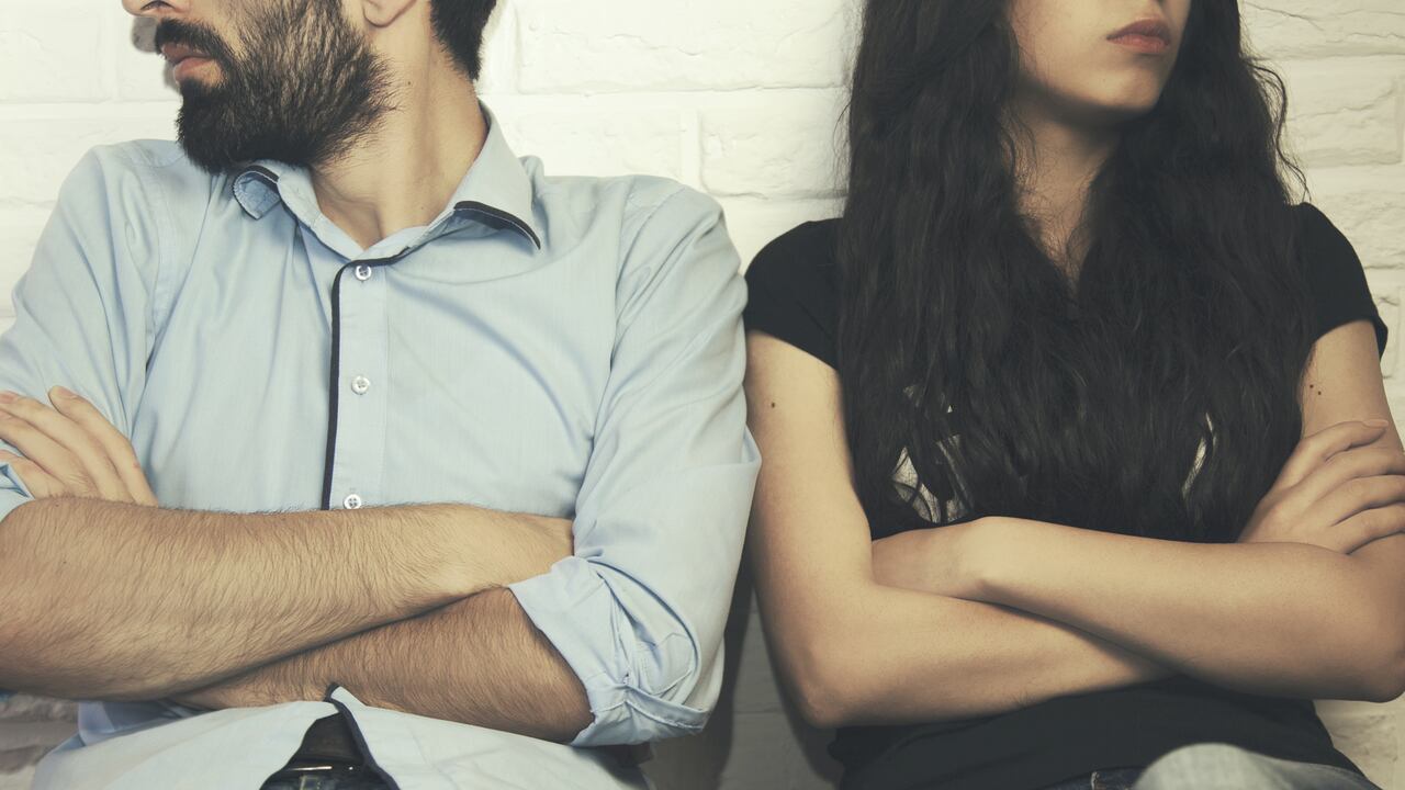 How to Navigate a Breakup: Expert Tips
