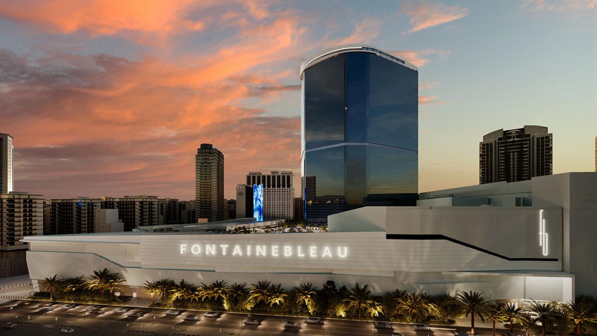  Fontainebleau Las Vegas: The Epic Saga Of A Dream Hotel